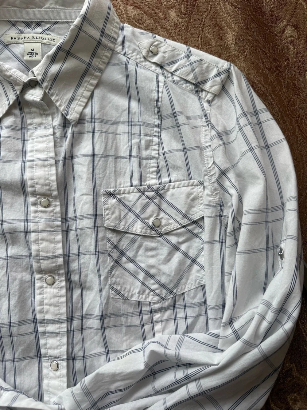 Men's Banana Republic Medium White, Black Pearl Buttoned Dress Shirt